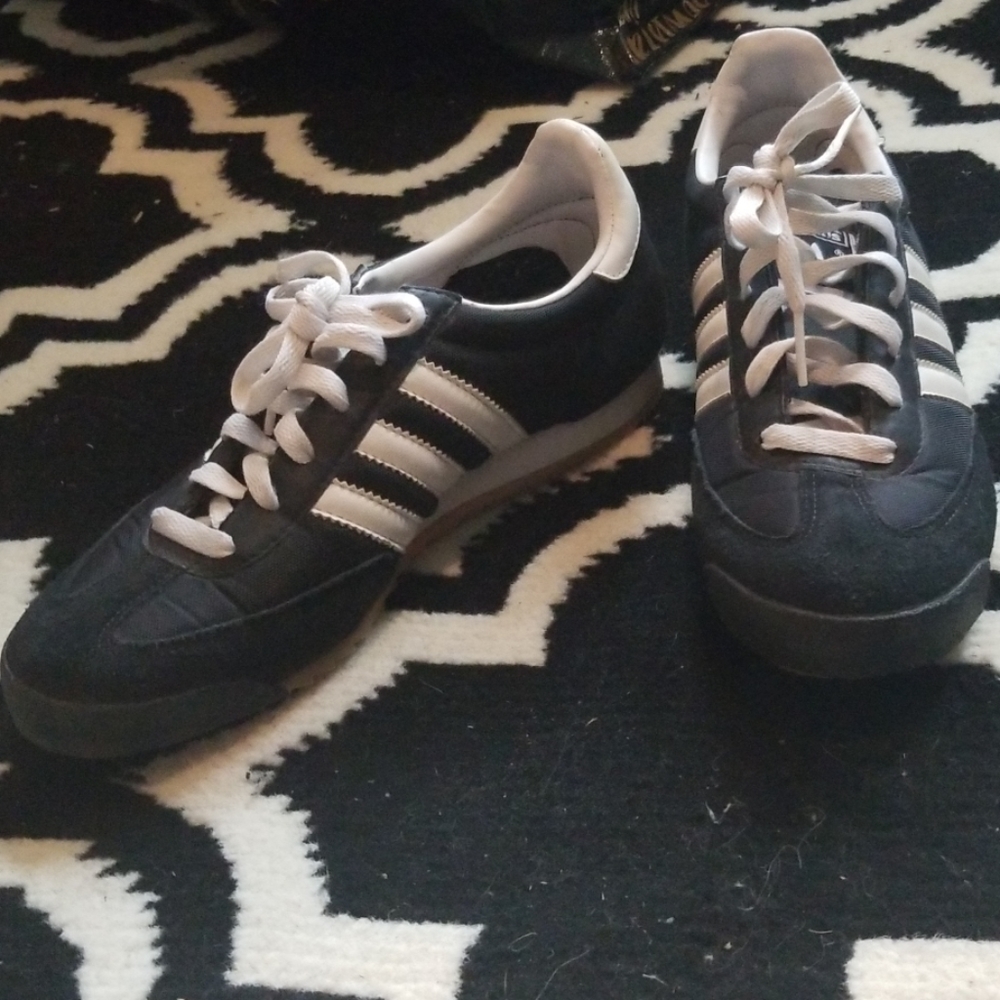 Adidas "Dragon" Sneaker
